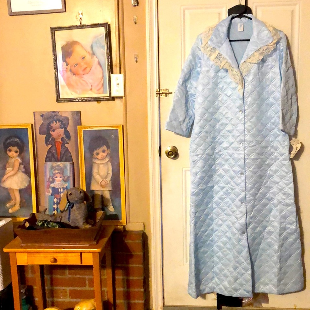 Vintage 50s retro quilted housecoat.